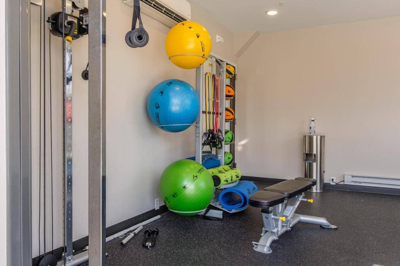 Frontdesk Core Apts Campustown Ames Zewnętrze zdjęcie